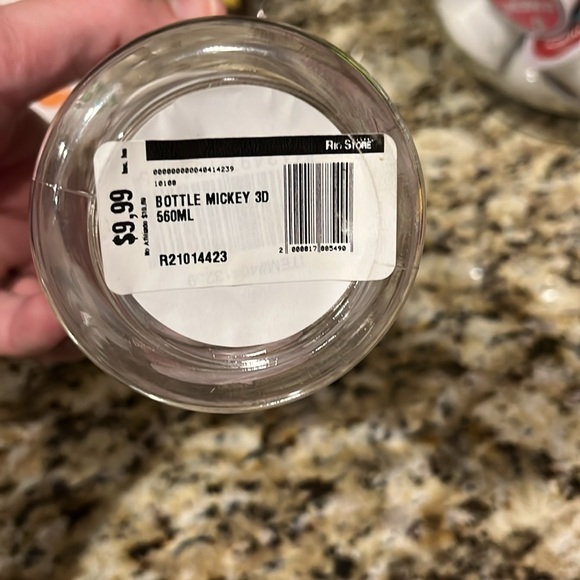 Disney Mickey Mouse Tritan Reusable Bottle 19.24 Oz New - Picture 7 of 10